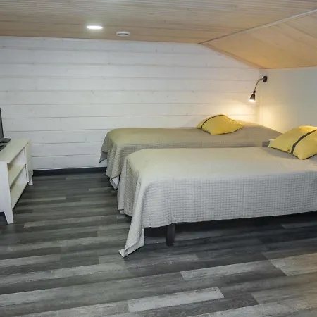 Vuosseli C 2 By Interhome * ルカ